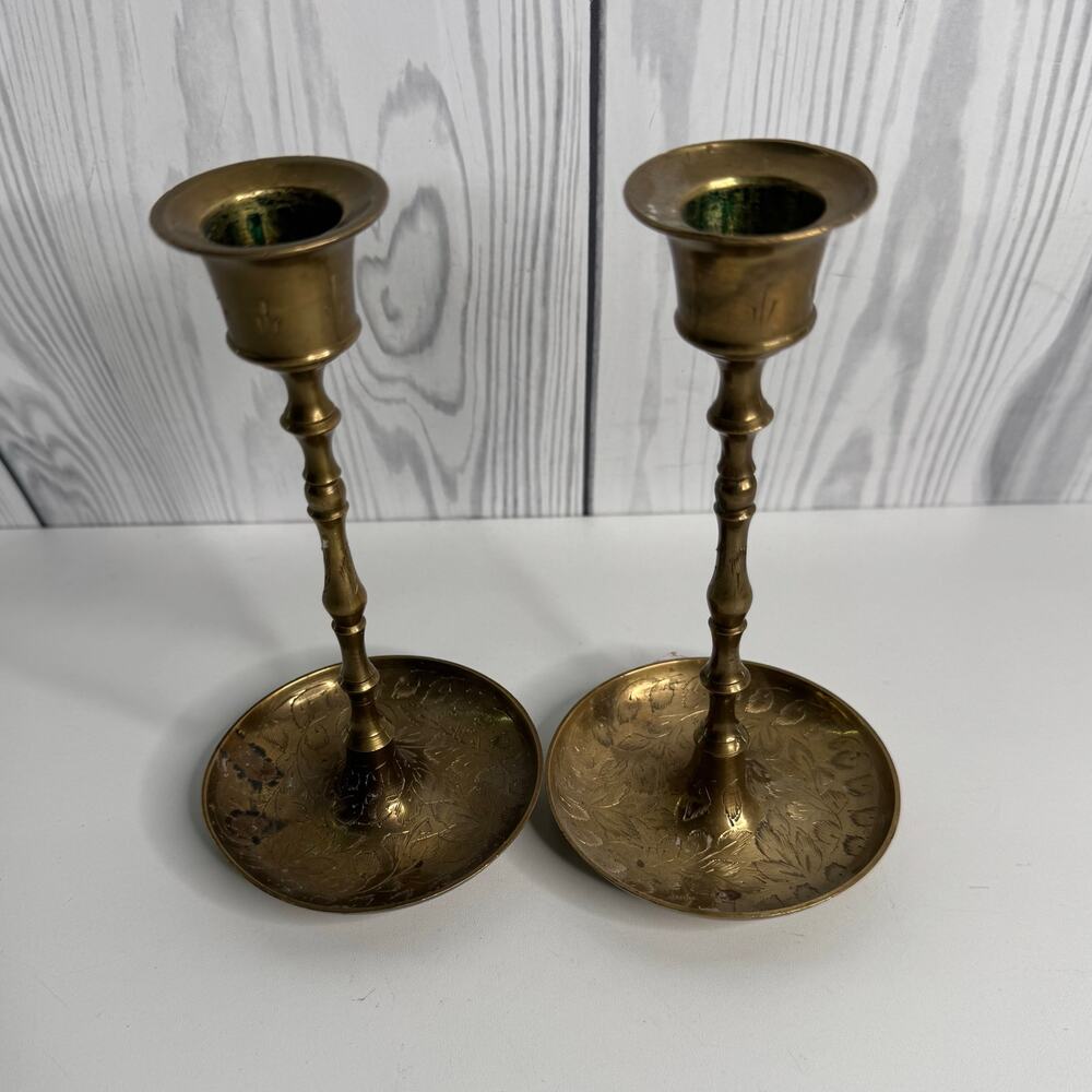 Set of 2 Vintage Brass Candlestick Holders Matching Pair Patina 6” Patterned